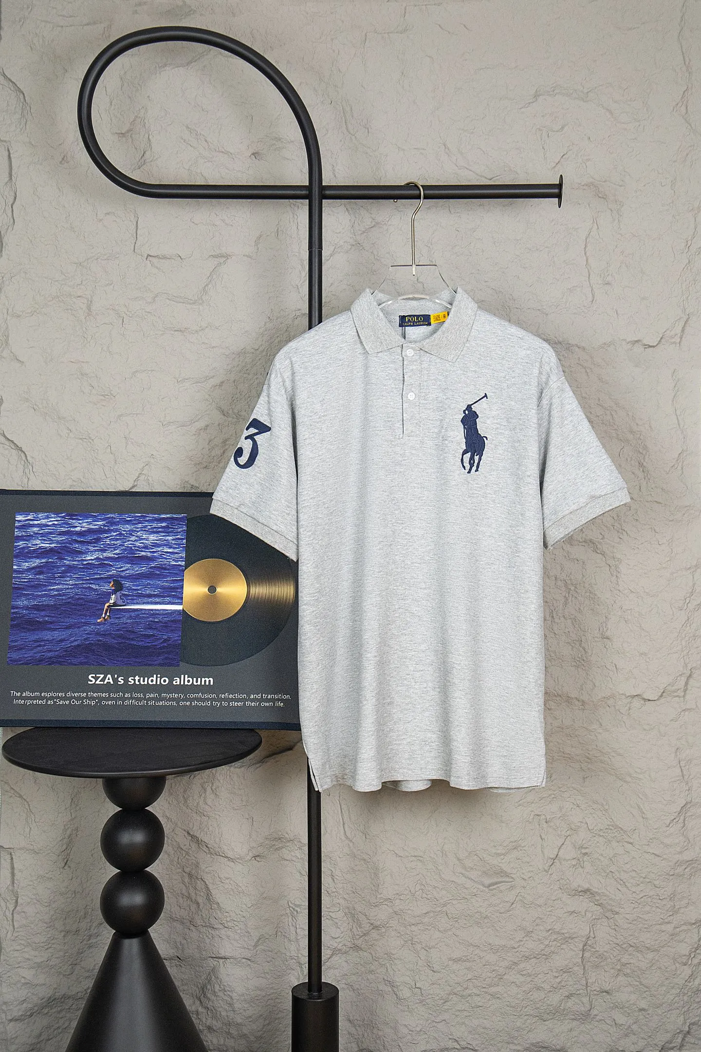 P140 Polo Ralph Lauren/Ralph Lauren basic Malaysian embroidery logo Big Pony Polo shirt T-shirt short sleeve S~XL black navy gray white original fabric 100% pique cotton, imported embroidery logo on the chest, "3" patch logo on the cuffs, custom threaded collar, Malaysian embroidery, the highest version, suitable for business and leisure daily use! 🌘Two-button placket, laser logo pearlescent resin buttons, cuffs and hem using double-thread sewing technology, different currency versions, full set of original three-label accessories!